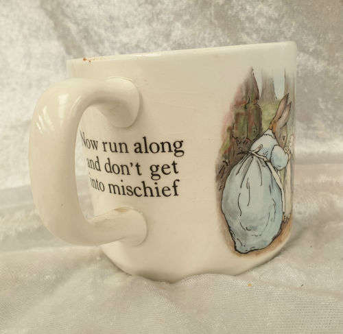 Vintage PETER RABBIT Mug By Wedgwood England 71x110x71mm