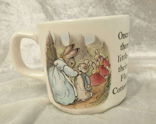 Vintage PETER RABBIT Mug By Wedgwood England 71x110x71mm