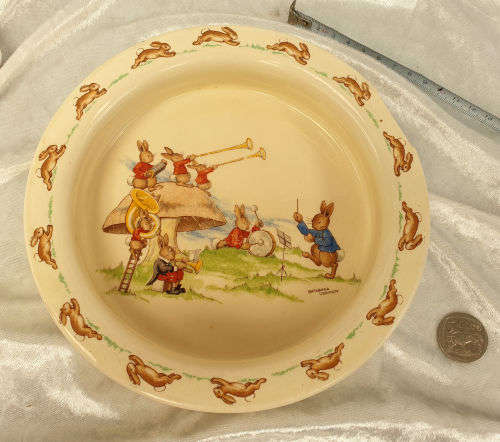 Vintage Royal Doulton Bowl (CHIPPED) 45x193mm