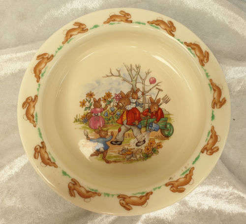 Vintage Royal Doulton Bowl Fine bone China - 42x158mm