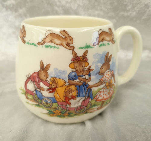 Vintage Royal Doulton Bunnykins Mug  Fine bone China -72x100x85mm