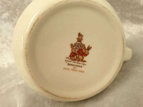 Vintage Royal Doulton Bunnykins Mug  Fine bone China -72x100x85mm