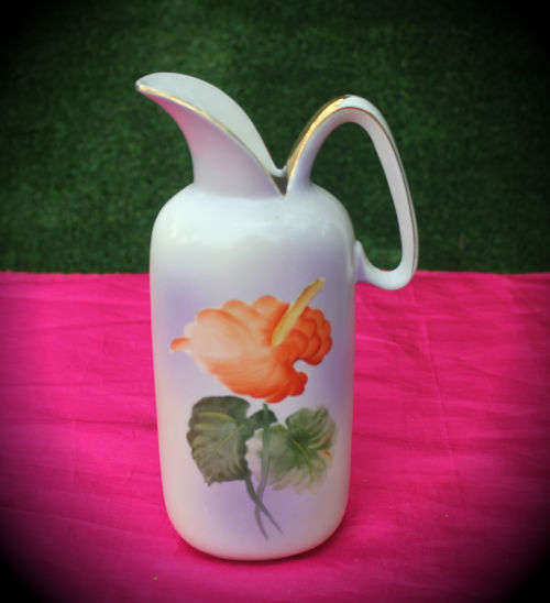 Hand Painted Vase/Jug  210x110x67mm