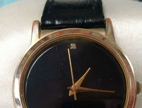 Vintage Aquila 5273 Quartz Genuine Diamond PC21S movement-working -- strap is worn