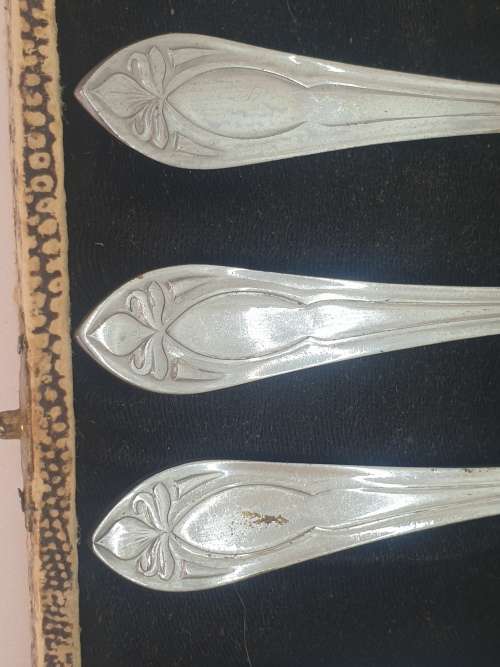 6 Vintage Silver Chrome plate Cake forks  Boxed