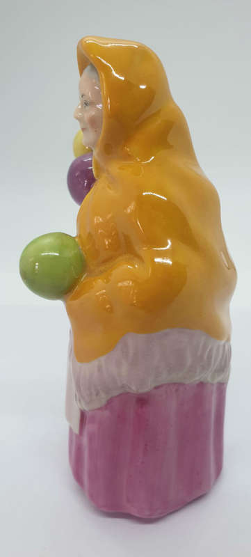 Very Rare Vintage Porcelain W.H.Goss Balloon Seller Reg.No 769573 Made in England