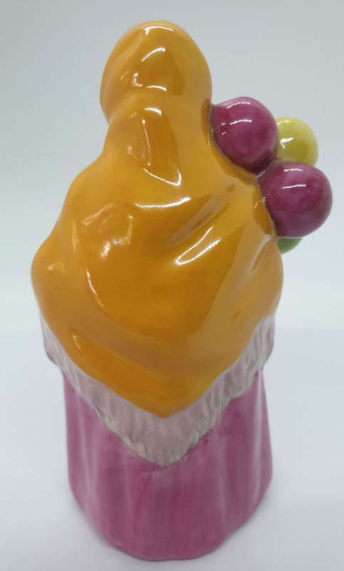 Very Rare Vintage Porcelain W.H.Goss Balloon Seller Reg.No 769573 Made in England