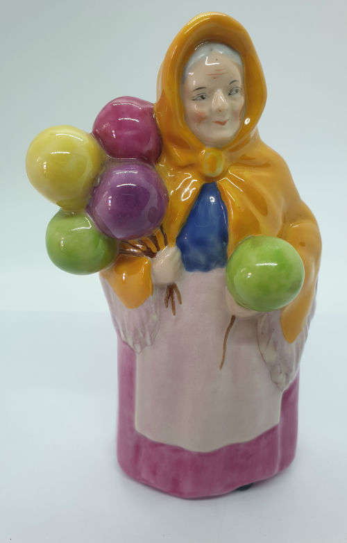 Very Rare Vintage Porcelain W.H.Goss Balloon Seller Reg.No 769573 Made in England
