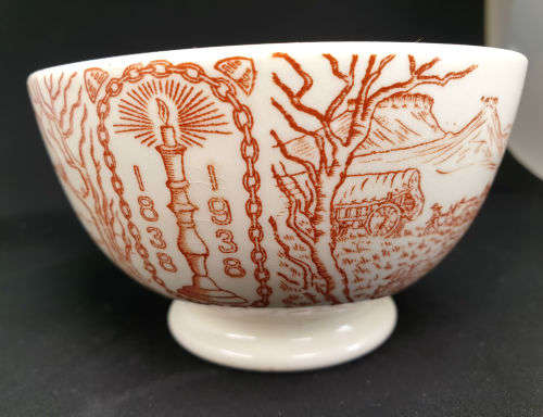 1838-1938 Voortrekker eeufees Commemorative Bowl - Pretoria made in Holland 65x110