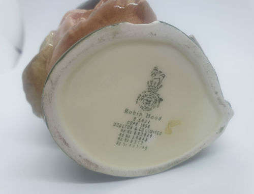 Vintage 1959 Royal Doulton `ROBIN HOOD` D6534 small Toby Jug 100x95x65mm