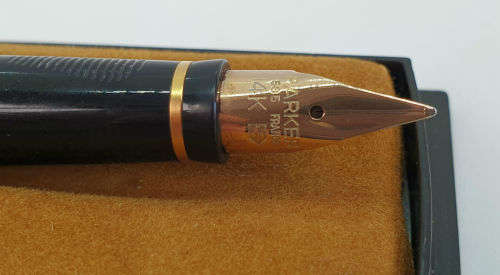 Vintage Parker Fountain Pen with 14k GOLD 585 M Nib made in France - empty ink Cartridge