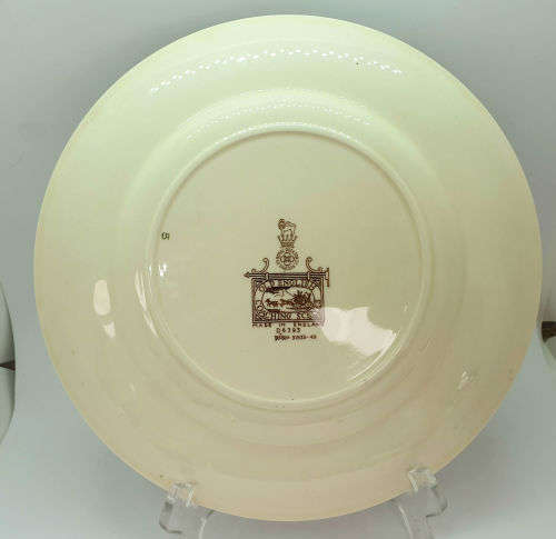 Vintage Royal Doulton ''OLD ENGLISH COACHING SCENES' D6393 Plate 265mm
