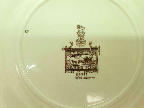 Vintage Royal Doulton ''OLD ENGLISH COACHING SCENES' D6393 Plate 265mm