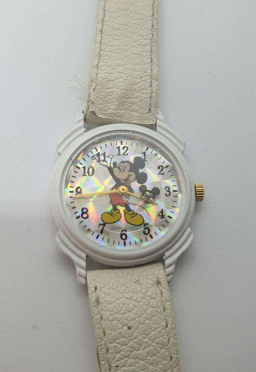 Pre owned Mickey Mouse watch with Miyota Japan Movement -with new battery
