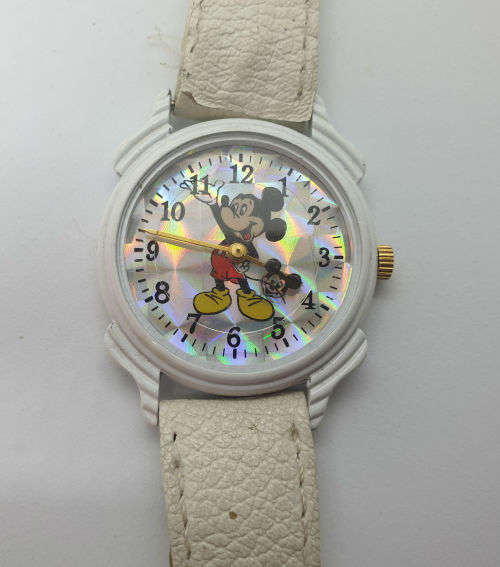 Pre owned Mickey Mouse watch with Miyota Japan Movement -with new battery