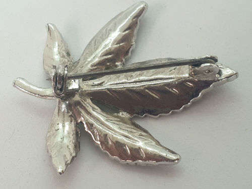 Vintage white Metal Brooch