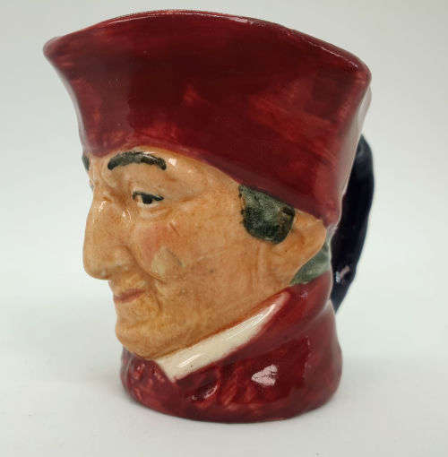 Vintage Royal Doulton miniature character jug `Cardinal`  52x67x48mm