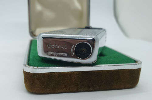 Diplomat Electronic Battery Swiss Made Lighter - Not Tested - No Battery -No Gas  sold as is ..Boxed