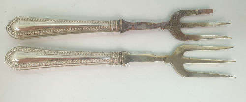 Antique  Forks with Silver (.800) Handles steel is rusted and one broken ..total weight 19gram