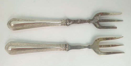 Antique  Forks with Silver (.800) Handles steel is rusted and one broken ..total weight 19gram