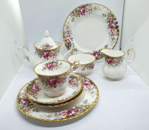 Royal Albert Bone China England Autumn Roses "Tea for Two" set - Missing a Cup