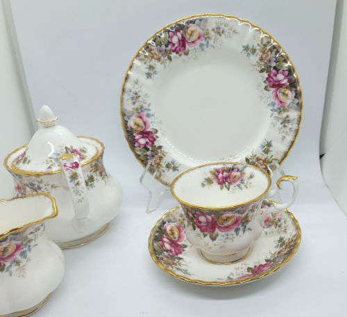 Royal Albert Bone China England Autumn Roses "Tea for Two" set - Missing a Cup