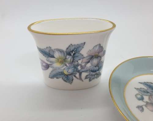 Vintage ROYAL WORCESTER Bone China Vase and small tray - Made in England
