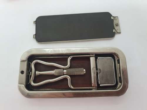 Antique 1920`s Rolls Imperial Razor no 2  in Nickel plated metal sharpening case -in original box