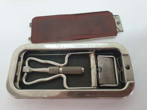 Antique 1920`s Rolls Imperial Razor no 2  in Nickel plated metal sharpening case -in original box