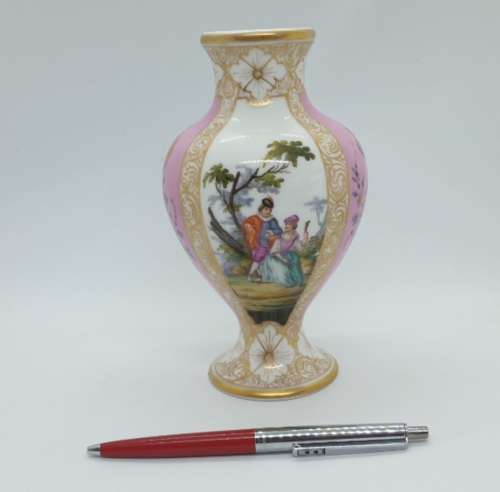 Antique 19th//20th Century Helena Wolfsohn Porcelain Vase 170x95mm - Meissen porcelain mark "AR"