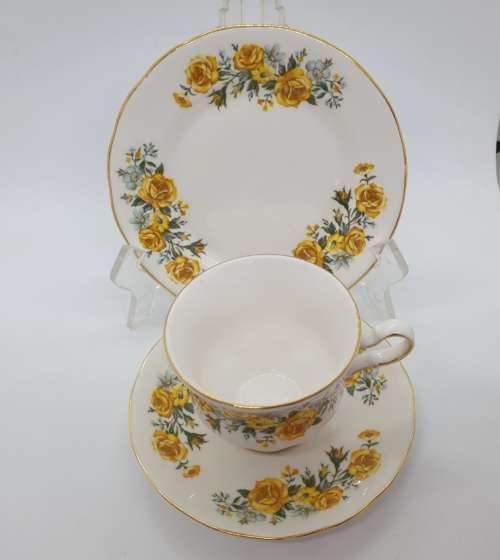 Vintage Royal Vale Trio`s Bone China A 57 9 Made in England -7 Available