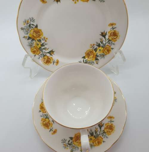 Vintage Royal Vale Trio`s Bone China A 57 9 Made in England -7 Available