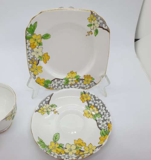 Vintage TUSCAN Trio Bone China C4552 Made in England