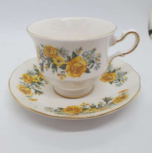 Vintage Royal Vale Duo Bone China A 57 9 Made in England -( 5 Available)