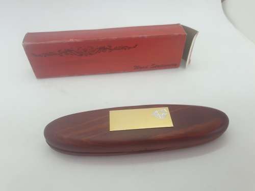 Vintage Gift set a Wood Pen in a wood  Case (Ink is Dry) Uses a Cross Refill