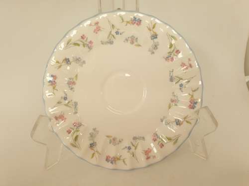 1983 Royal Worcester Duo 'Forget me not Meridian House International Ball 1985' 12 Available