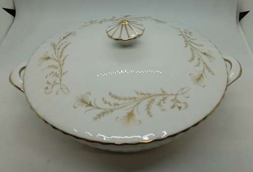 Vintage Paragon Lafayette Tureen- By appointment  to the Queen- Mint condition 3 available