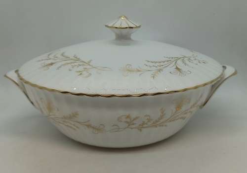 Vintage Paragon Lafayette Tureen- By appointment  to the Queen- Mint condition 3 available