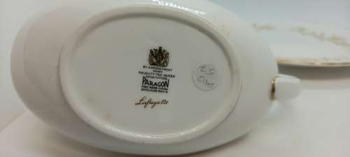 Vintage Paragon Lafayette Gravy Boat and saucer- By appointment  to the Queen- Mint condition