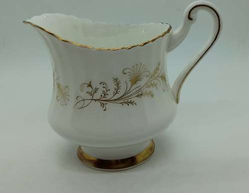 Vintage Paragon Lafayette Creamer- By appointment  to the Queen- Mint condition 2 available