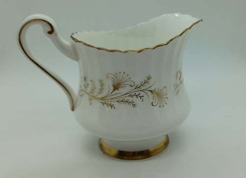 Vintage Paragon Lafayette Creamer- By appointment  to the Queen- Mint condition 2 available