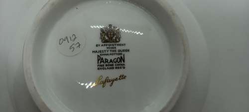 Vintage Paragon Lafayette Sugar Bowl- By appointment  to the Queen- Mint condition
