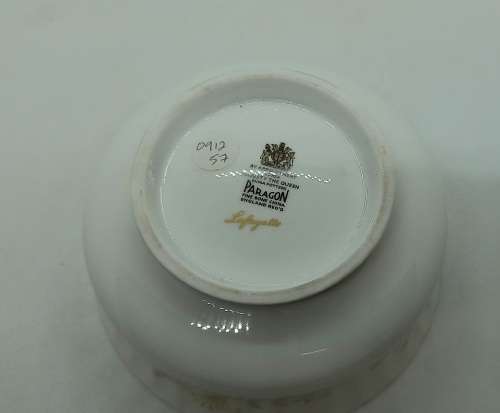 Vintage Paragon Lafayette Sugar Bowl- By appointment  to the Queen- Mint condition