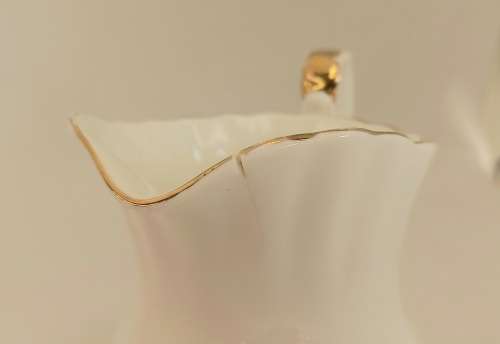 Vintage Royal Albert Val D'or -Creamer (Damaged- Cracked and small chip) 110x120x80mm