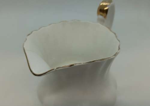 Vintage Royal Albert Val D'or -Creamer (Damaged- Cracked and small chip) 110x120x80mm