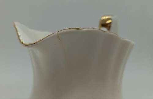 Vintage Royal Albert Val D'or -Creamer (Damaged- Cracked and small chip) 110x120x80mm