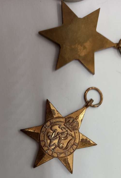 Set of 5 Full size WW2 Medals not engraved only one star has engraving on