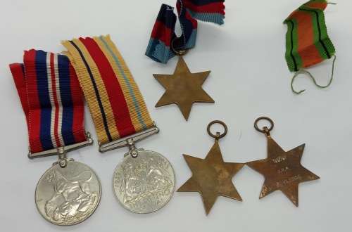 Set of 5 Full size WW2 Medals not engraved only one star has engraving on