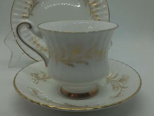 Vintage Paragon Lafayette Tea Trio- By appointment  to the Queen- - 11 available