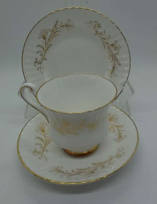 Vintage Paragon Lafayette Tea Trio- By appointment  to the Queen- - 11 available